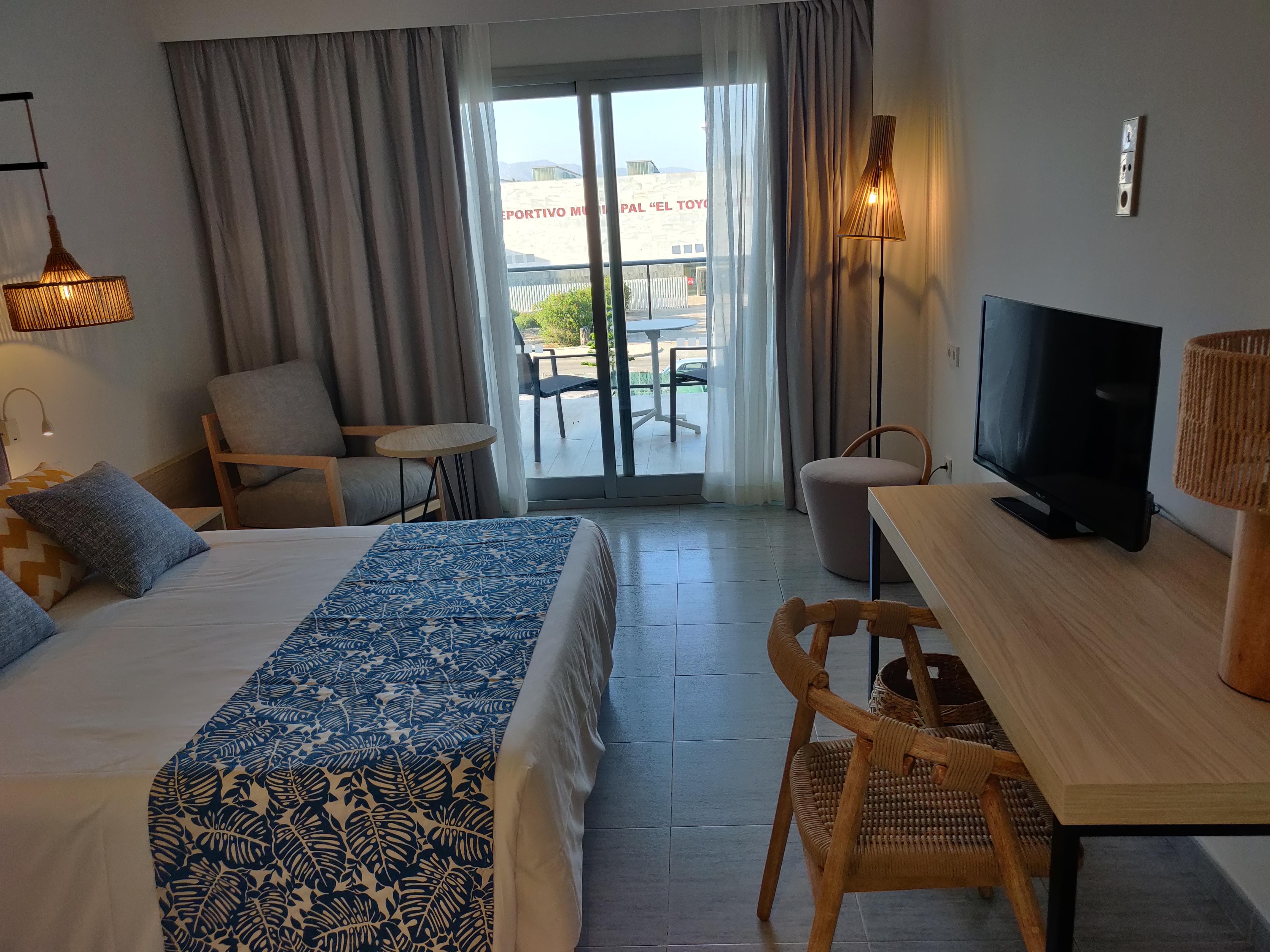 Cabogata Beach Hotel ريتامار المظهر الخارجي الصورة A room at the hotel